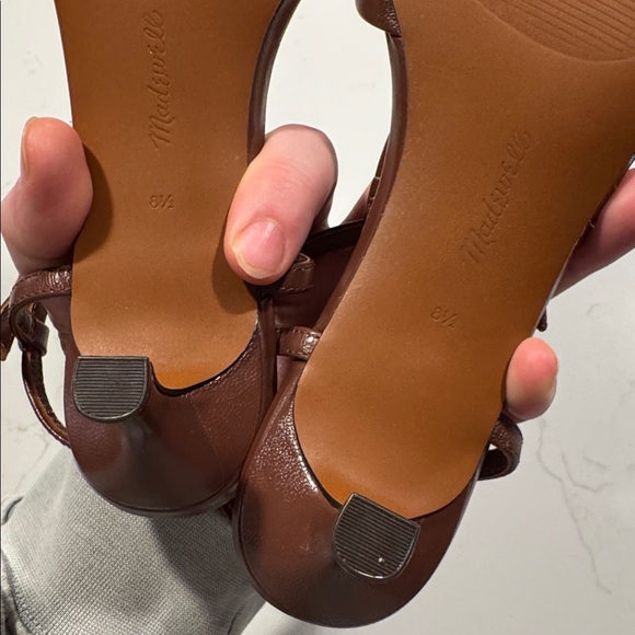 Madewell The Milano Mid-Heeled Sandal in Cherry Wood - Picture 6 of 11